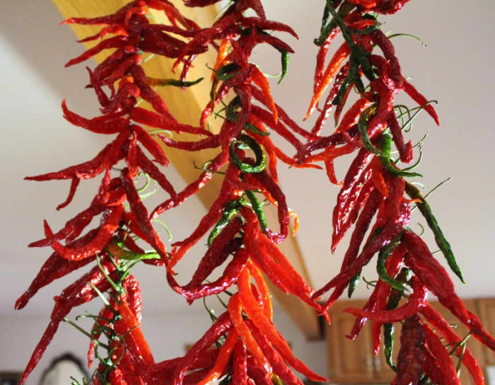 You can string up your cayenne pepper and let it dry hanging up on the strings.
