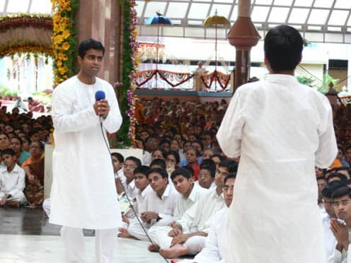 Had not imagined even in my dreams that I would get an opportunity to do the presentation in Swami's presence that Ugadi... But hey! Wait a minute... I actually saw it in my dream!