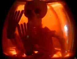 cheap-and-creepy-halloween-decorations