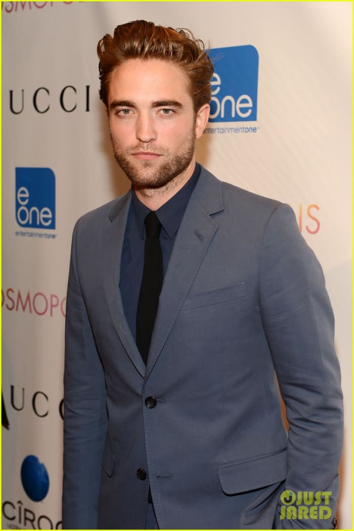 Robert didn't seem that excited to be at the Cosmopolis Premiere in New York during his 1st public re-appearance, either.