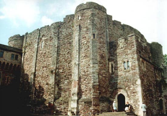 Berkeley Castle, Gloucestershire - much like Falaise in design, another of William fitzOsbern's holdings