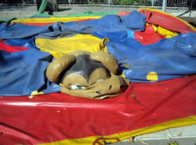 How to Move and Store a Jumpy House Holidappy