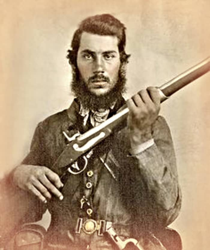 General Jefferson Davis's troops captured only about thirty Confederates prisoners at the village of Weems, which is now known as the town of Bon Aqua in Hickman County ...