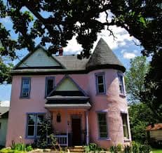 Click on the link to find out more about Brumley's Haunted B&B, and the day that Jason Bateman and the "Ozark" crew visited the town.