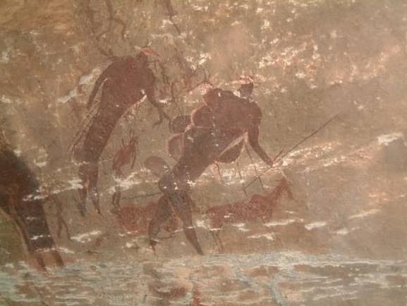 Between 20000 to 30000 years ago, people started leaving more obvious signs of their presence. Detailed cave paintings (so-called Bushman paintings) are found depicting hunting, domestic and ceremonial activates.