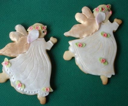 Pretty angel sugar cookies for Christmas.
