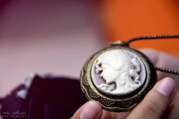 Adding a locket to a chain makes a lovely and quick piece of jewelry - and if you want to add an embellishment, a cameo attached to the front of a locket looks great.