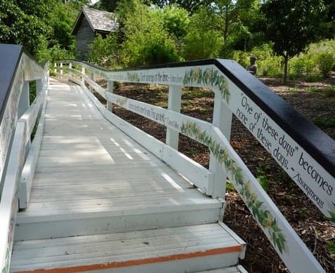 This was a special path with inspirational notes, soft music and obviously good people living there. But some time ago the house was sold and the new owners took off all these nice things. What a shame!