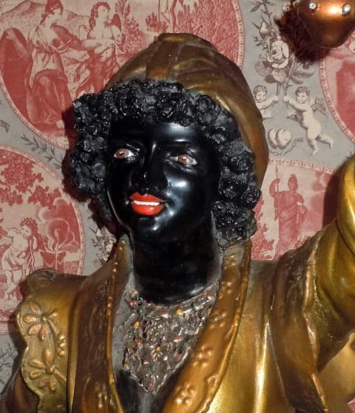 Blackamoor Jewel Elizabeth 1 Gift to Drake – Public Domain Did race discrimination by colour begin in England with Elizabeth I’s use of ‘blackamoores’ as prisoner exchange currency after the failed Spanish Armada? The presence of Africans in early mo