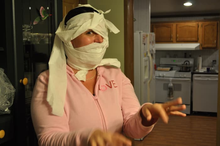 Short on time but need a costume? No need to worry... this costume is quick and easy and fairly cheap!