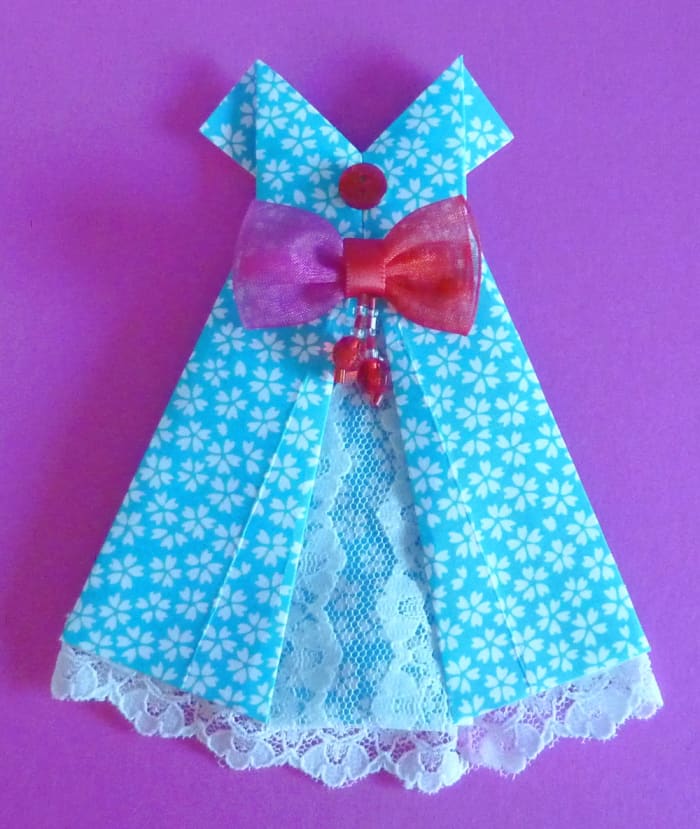 Resource Page for Crafting Pretty Origami Dresses fold a paper dress using easy origami techniques