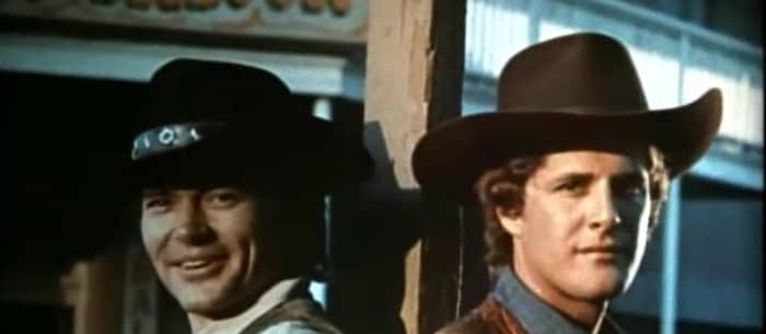 A still photo taken from the opening sequence showing Pete Duel as Hannibal Heyes and Ben Murphy as Kid Curry