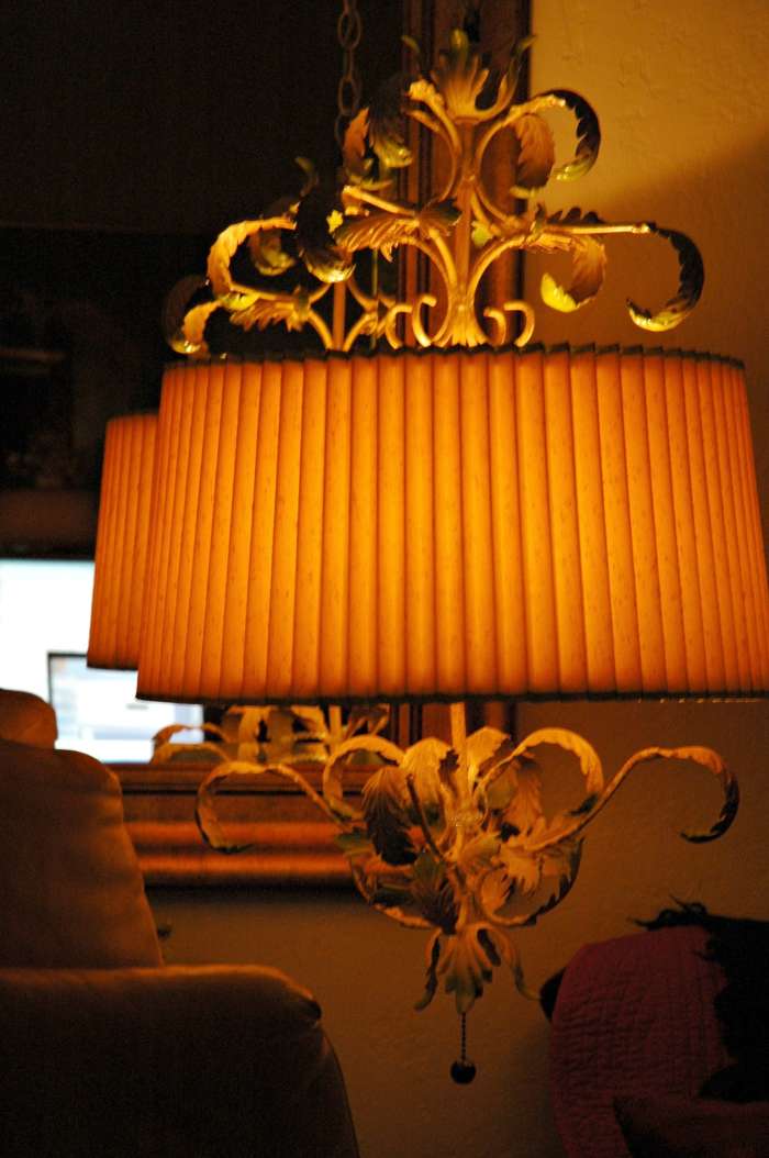 “Ornate shabby chic living room lamp made in the mid-1960's in either France or Italy” by Wonderlane is licensed under CC BY 2.0