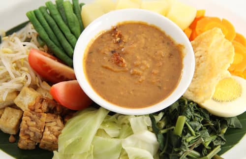 Gado-Gado: a vegetable dish synonymous with Indonesian cuisine internationally. Image: erwinova|Shutterstock.com