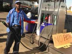 Petrol stations in Johannesburg are already running dry as the strike advances to its third day. Engen Garage Langlaagte is the first to be hit hard by it
