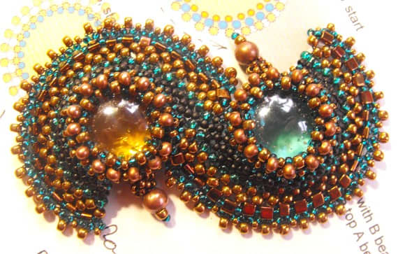 Bracelet - Wish Makers Path This stunning bracelet combines peyote and right angle weave.