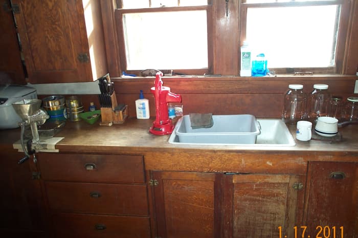 This sink is great to use, easy to clean, and best of all, holds many secrets and memories of the last century. It is made of cast iron, porcelain-coated.