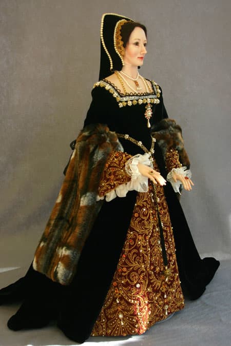 I wanted you all to see how glorious a gown looks to the modern eye, when done well! Anne brought the French Hood into fashion, she brought out lace and jewlled edges. More is more was her motto.