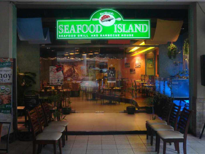 I would like to acknowledge the owner of this picture http://www.foodblogph.com/announcements/grand-launching-of-blackbeards-seafood-island/