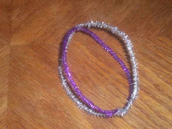 DIY Cat Toy from Pipe Cleaners