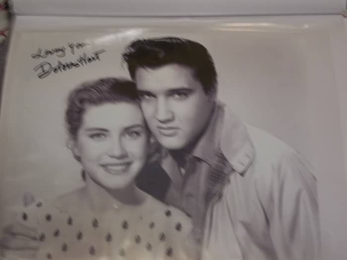 Elvis has always been my idol. Delores Hart sincerely captures my heart in this special pose.