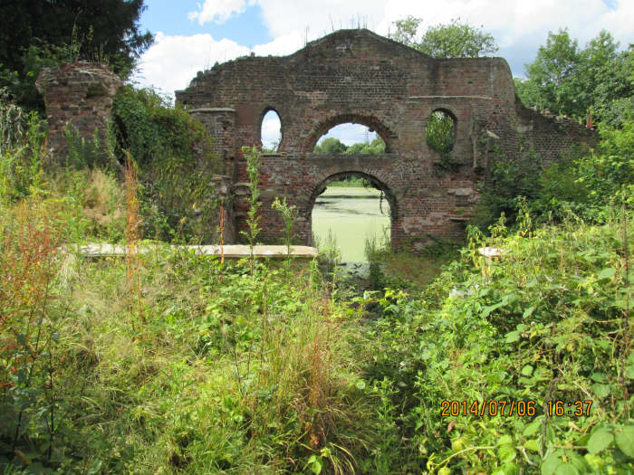 A front view of the grotto, the folly by the lake - this featured in a later scene in the film 'The Big Sleep' with Robert Mitchum, James Stewart, Edward Fox, Sarah Miles etc