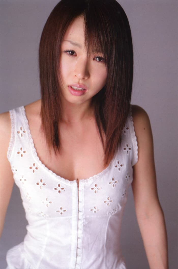 Why is she frowning? She might have been under stress when this photo was taken but she is still beautiful nonetheless.