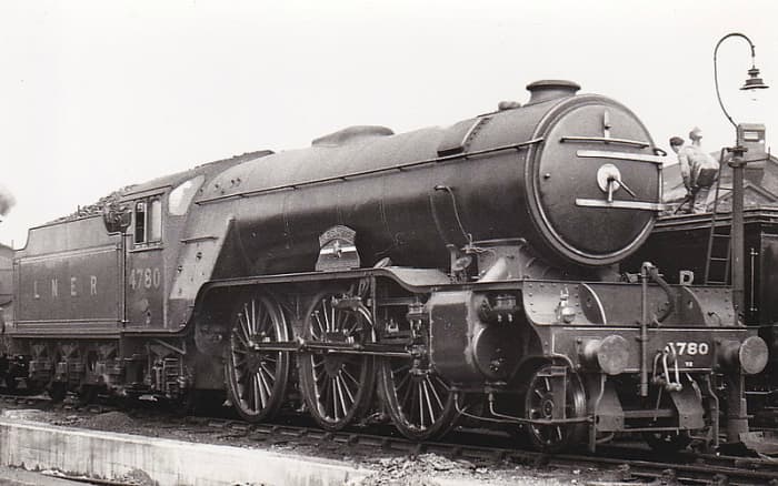 .Gresley's Class V2 2-6-2, dubbed 'the locomotives that won the war'. This was No.4780,'The Snapper - The East Yorkshire Regiment, The Duke of York's Own', one of the few that carried a name,