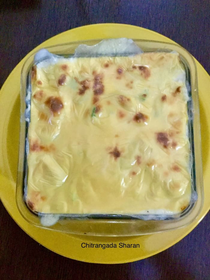 Winter season recipe suggestions: Baked vegetables in white sauce, with cheese topping