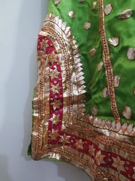 A Traditional Kashmiri Dress Pheran - HubPages