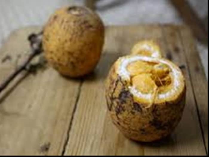 Saba Senegalensis fruit makes a sour juice that is sweetened with sugar