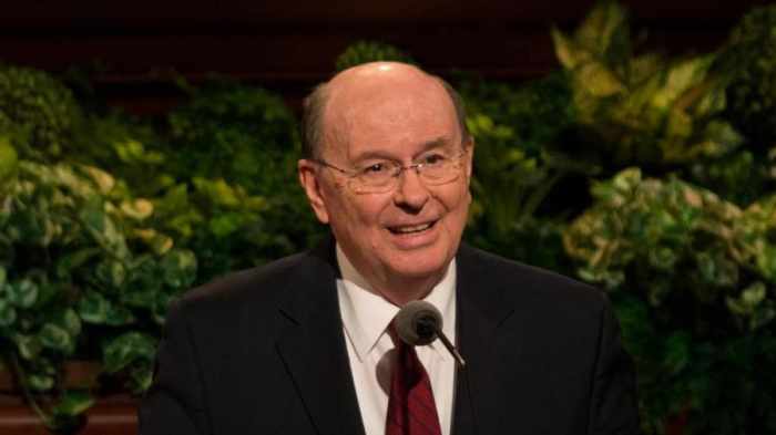 Elder Quentin L. Cook was sustained as a member of the Quorum of the Twelve Apostles of The Church of Jesus Christ of Latter-day Saints on October 6, 2007.