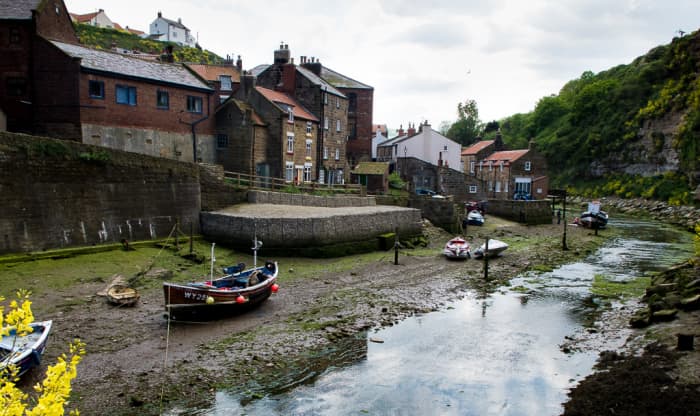 Roxby Beck is just a trickle here, as it is at the best of times between high tides. The wall is high between the back and the village, to guard against winter torrents from upstream