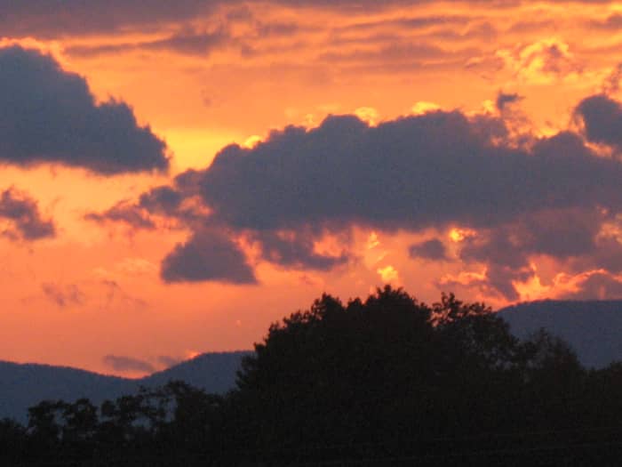 Is not God creative with the beautiful colors that he paints in the sky?