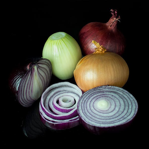 rich in Vitamin C, onion juice can prevent insect bites, act as a moth repellent and promotes hair growth when applied to the scalp.