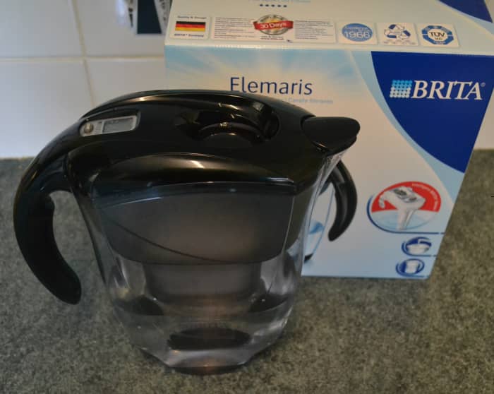 . A filter can remove heavy metals and other impurities, such as lead and aluminium. Despite the fact that aluminium has been implicated in the cause of Alzheimer's and brain disease, it is still added to tap water.
