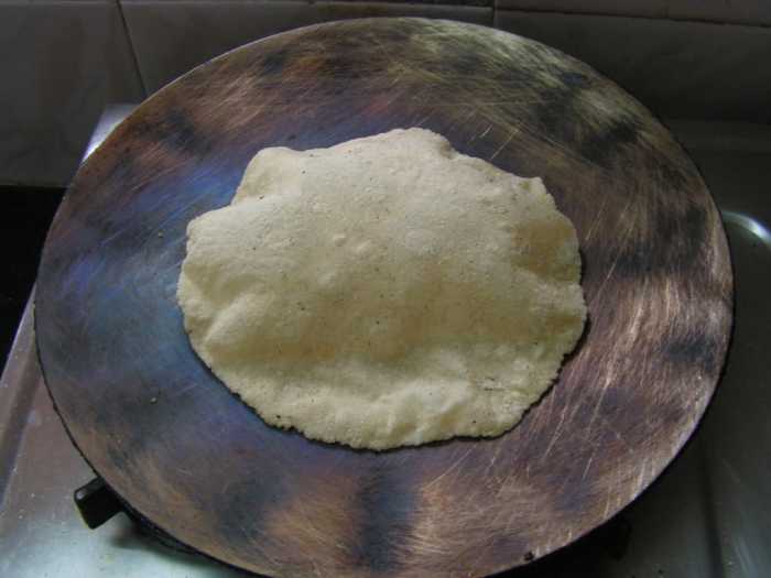 Traditional Way To Make 'Roti' an Unleavened Bread : From Grain To Dish ...