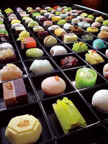 Wa-gashi or traditional japanese sweets where red beans is the main ingredient) (courtesy of http://japantrend.blog94.fc2.com/blog-entry-396.html)