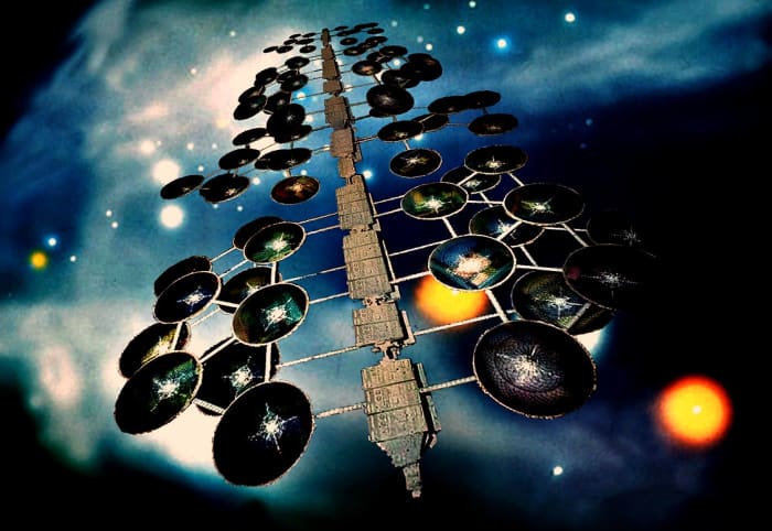 The Ark model was ten feet long and carried 37 biospheres. The main body was constructed out of solid wood overlaid with vacuum-formed plastic and model parts. Amazingly the detailed production drawing of the “Starship Ark” showed that the Ark shoul