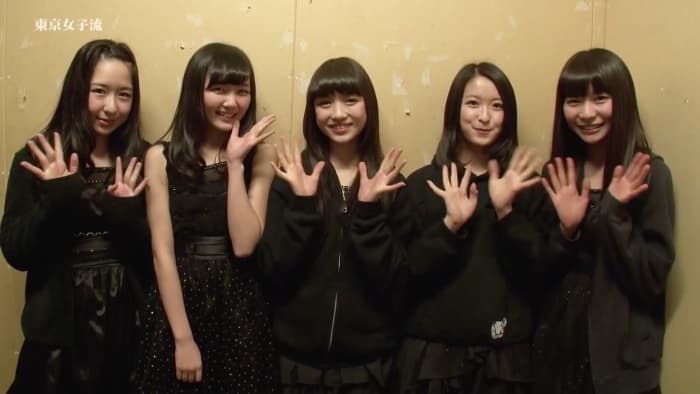 From left to right: Ayano Konishi, Miyu Yamabe, Hitomi Arai, Yuri Nakae, and Mei Shyoji, their new leader as of 2014.