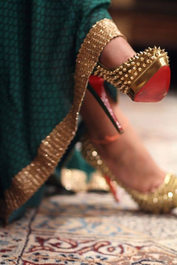 heels for saree