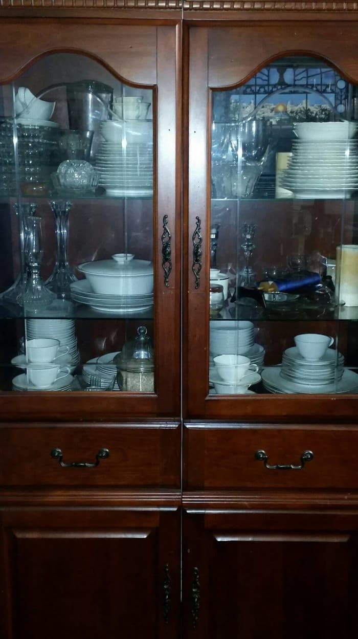 These are two ends of an entertainment center that Juhls pushed together to make a hutch.
