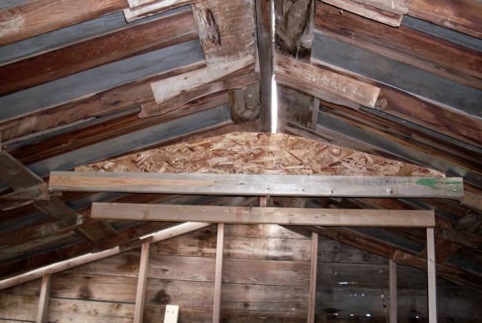These braces are fairly even lengths, but it's okay if yours are not all the same. Remember that your primary objective is to strengthen the roof, and that bigger braces where possible are better than uniform braces.