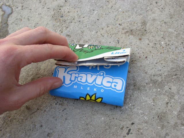 You will now have an idea of what your wallet will look like. You can still make minor changes to the way you folded it.