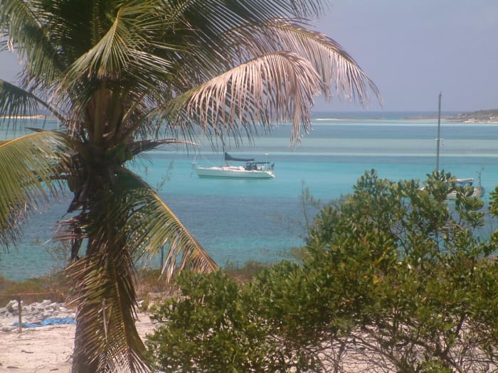 Normans Cay Bahamas 210 miles off Florida Coast Purchased and used as base for Lehders smuggling Operation