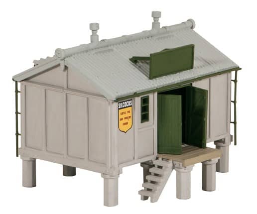 Ratio Provender Store, Ratio kit 513, now a Peco product. I bought one assembled at a model railway show. I saw two together at Masham near Ripon in Yorkshire. I'll buy another two and assemble as one, using the third as a separate unit,
