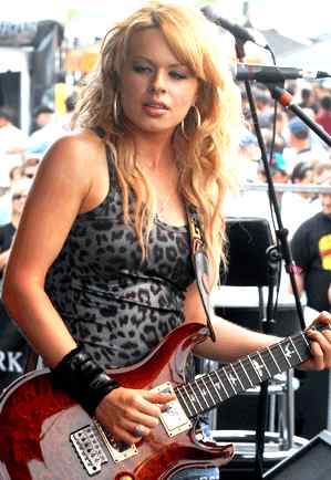 Sexy Girl Electric Guitar Players - HubPages