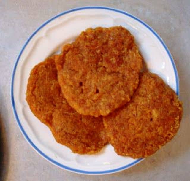 Millet or Quinoa Patties are generally served with a vegetarian gravy in a cake pan. They are generally a hit