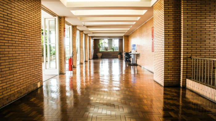 Carefully designed hallways, corridors and rooms that allow natural light to illuminate the inside space, offer huge opportunities for energy savings through lighting automation.