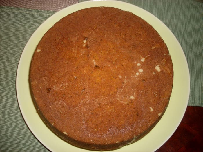 This enticing pumpkin cake has a naturally orange colored hue. The cake has a nice and appetizing appearance and tastes great too!